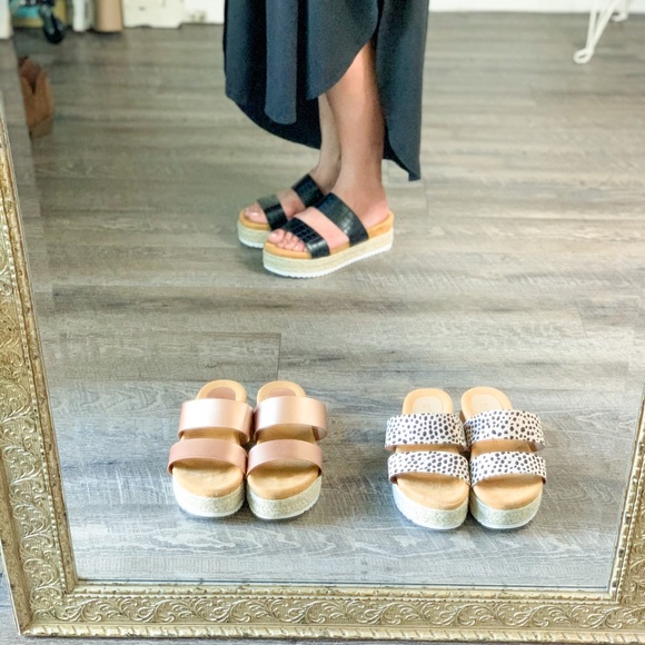 Black Crocodile Platform Espadrilles - Picture 3 of 3